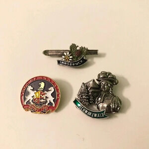 Vintage Innsburck Schwarzwald Town  of Arnprior Pin Canada Pins